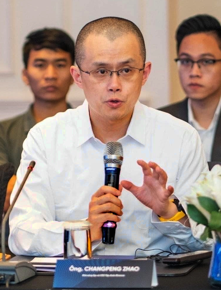 Changpeng Zhao speaking at Vietnam NFT Summit (2022)